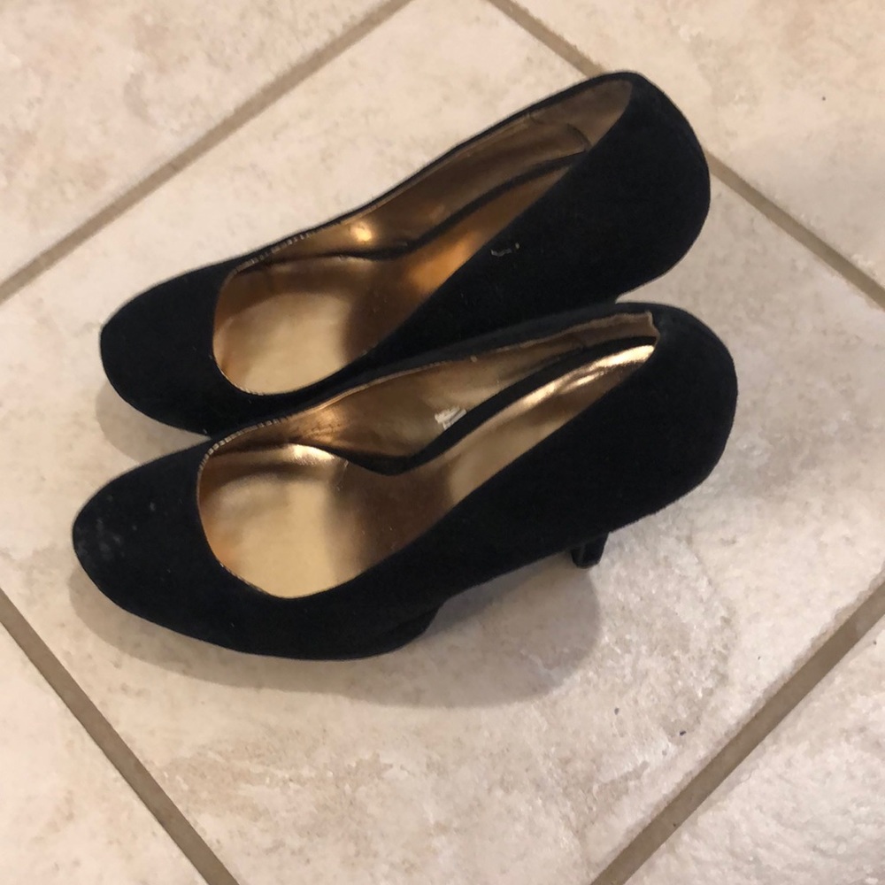 Black Mossimo heels